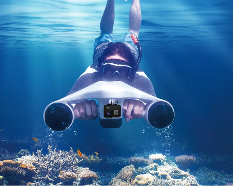 2023年新型ポータブル水中ドローン防水フリーシースクーター - Drone Kit Waterproof のレビューと価格